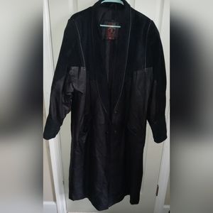 100% Leather and Suede Full Length Trench Coat. Color: Black. Size: 2X